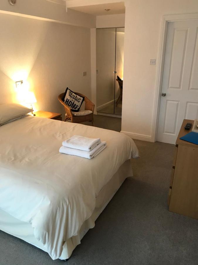The Hawthornes Licensed Guest House Knottingly Esterno foto