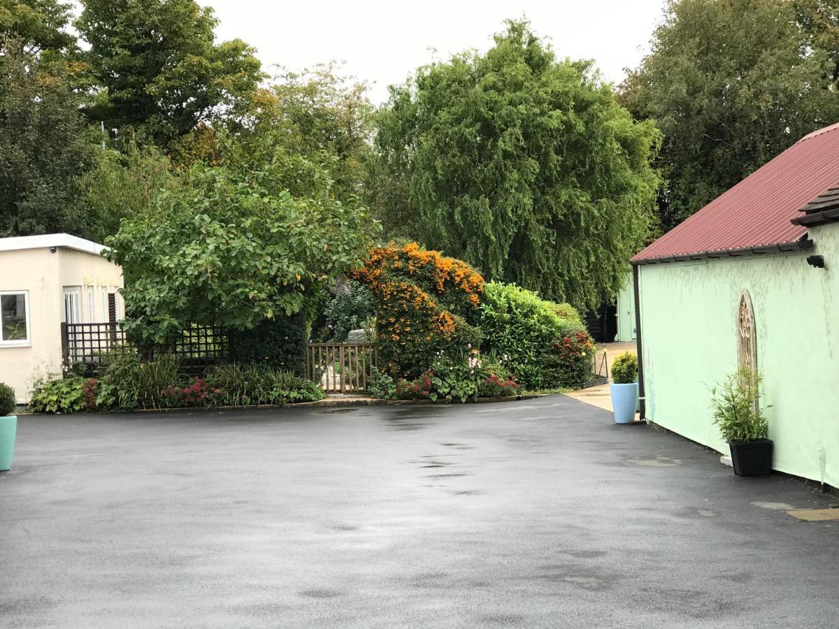 The Hawthornes Licensed Guest House Knottingly Esterno foto