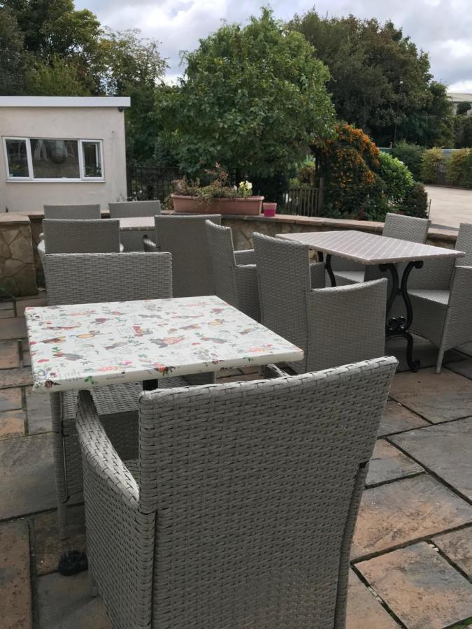 The Hawthornes Licensed Guest House Knottingly Esterno foto